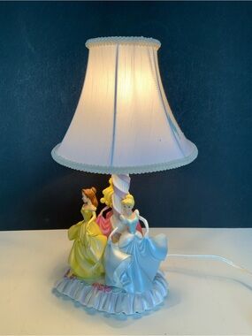 Vintage Disney Princess Table Lamp on Heart base